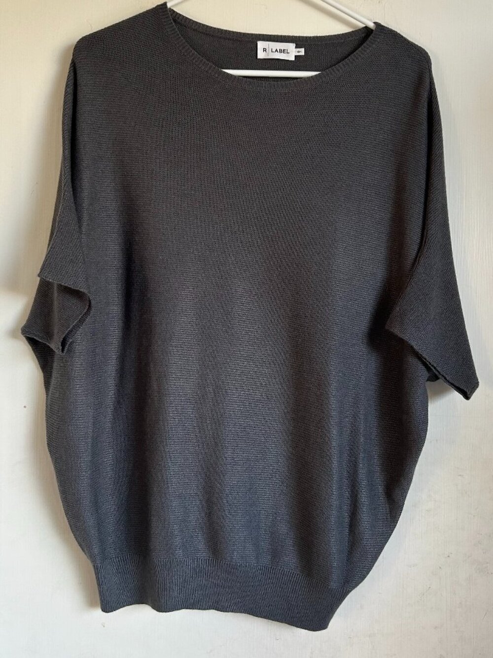 R Label - Grey Cashmere Short Sleeve Pullover Sweater